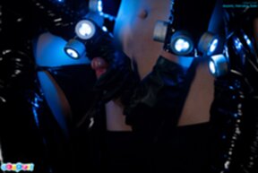 Asami Kondo and girlfriends Haruka Suzuno and Saki Kawanami playing