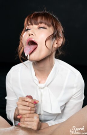 Office lady Mizuki kneeling giving handjobs and playing with cum