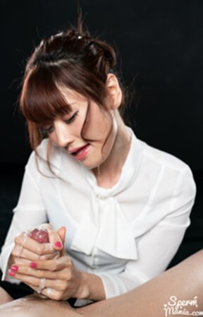 Office lady Mizuki kneeling giving handjobs and playing with cum